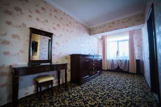 Отель Grand Hotel Orient Braila Брэила Улучшенный люкс-8